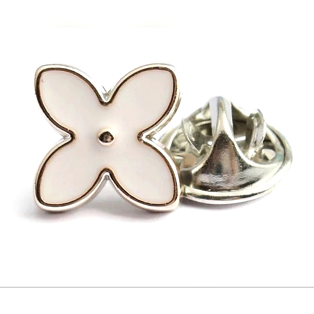 3/$18 Brooch pin Clothing pin